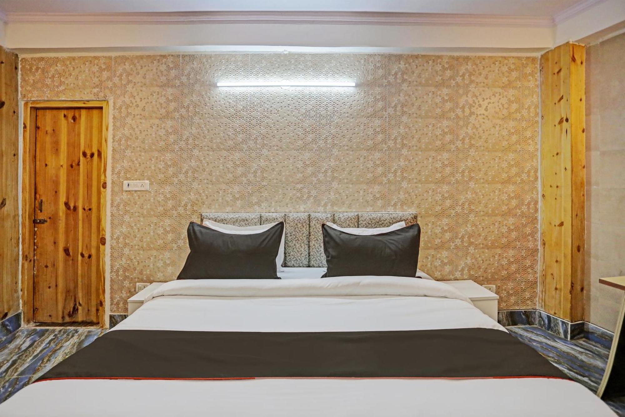 Umen Hotel Nearest Sector 66 Noida Exteriér fotografie