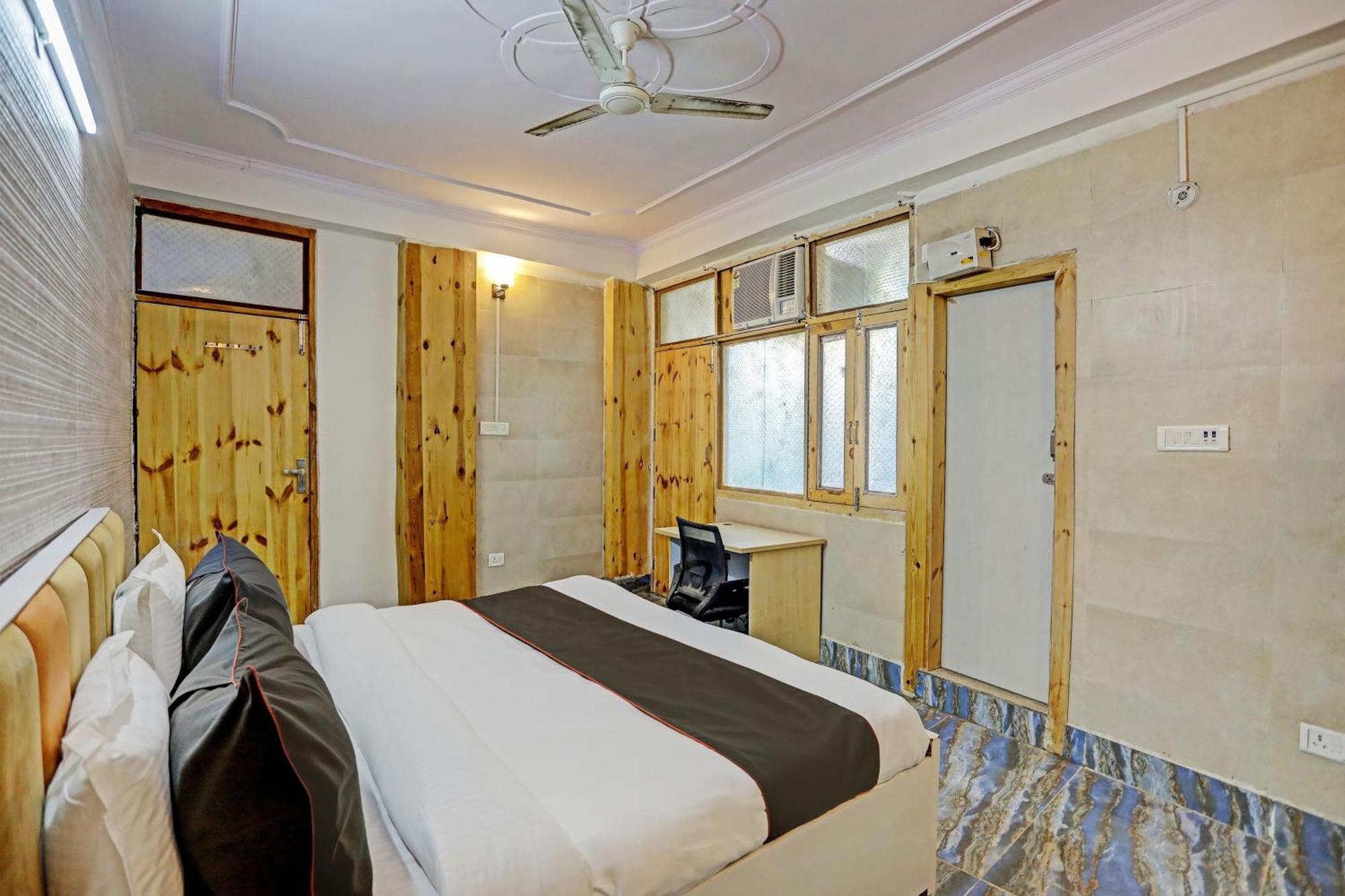 Umen Hotel Nearest Sector 66 Noida Exteriér fotografie