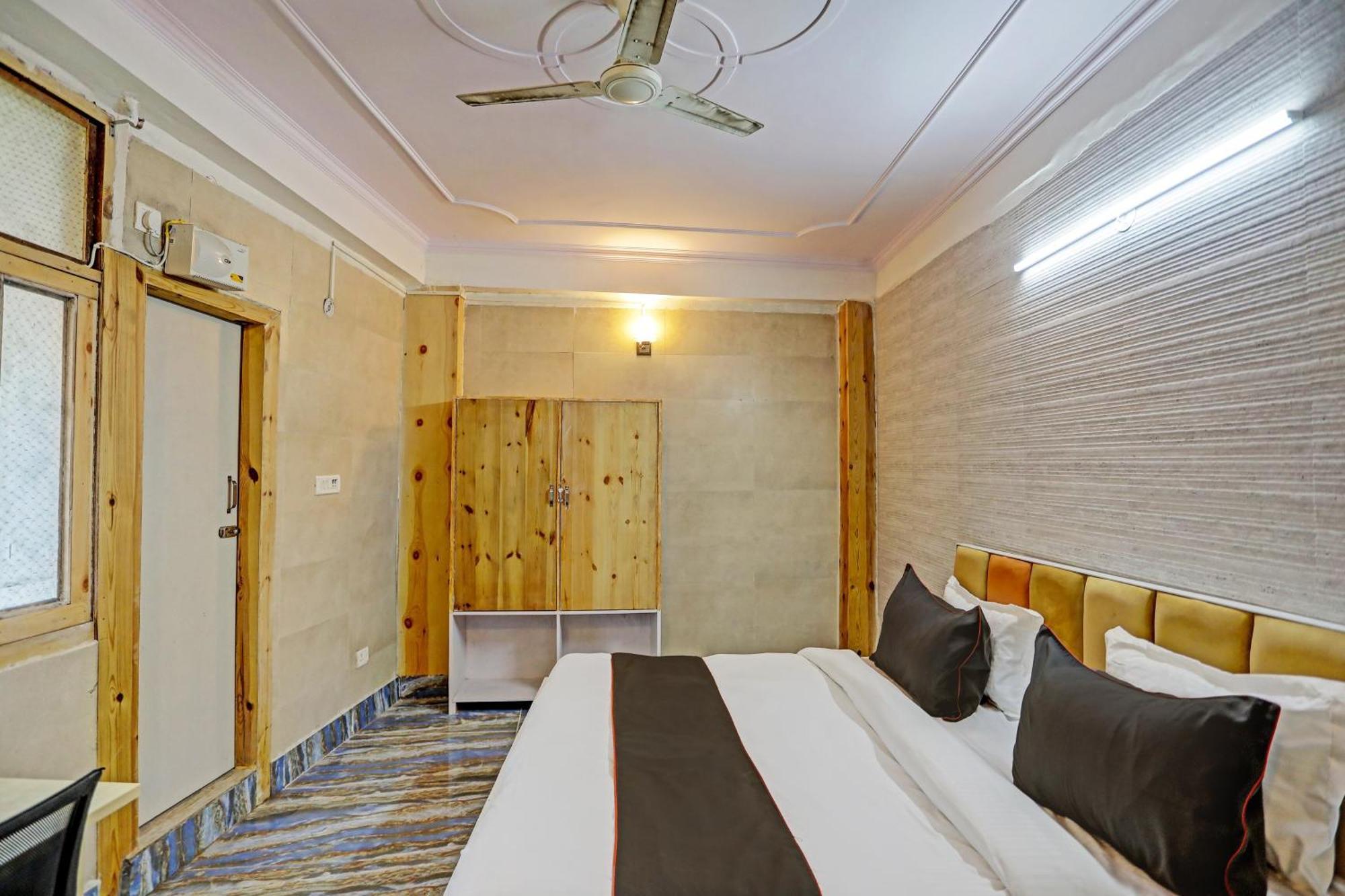 Umen Hotel Nearest Sector 66 Noida Exteriér fotografie